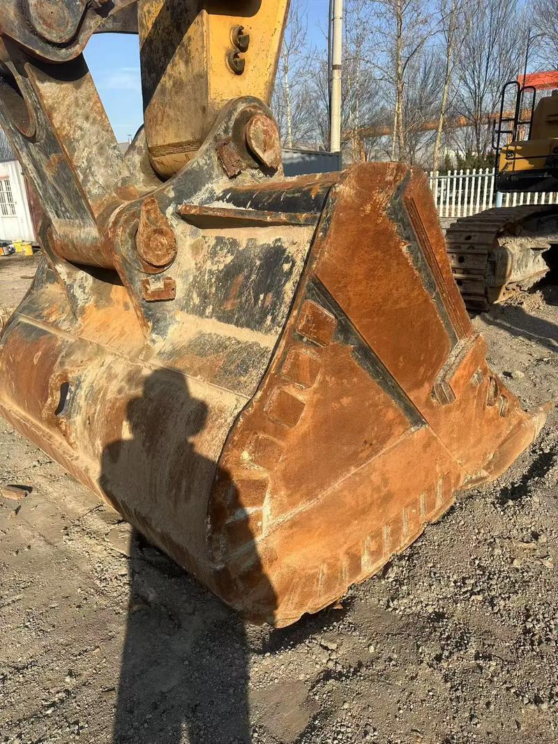 三一750原車挖斗與挖機油缸 性能、維護(hù)與優(yōu)化指南